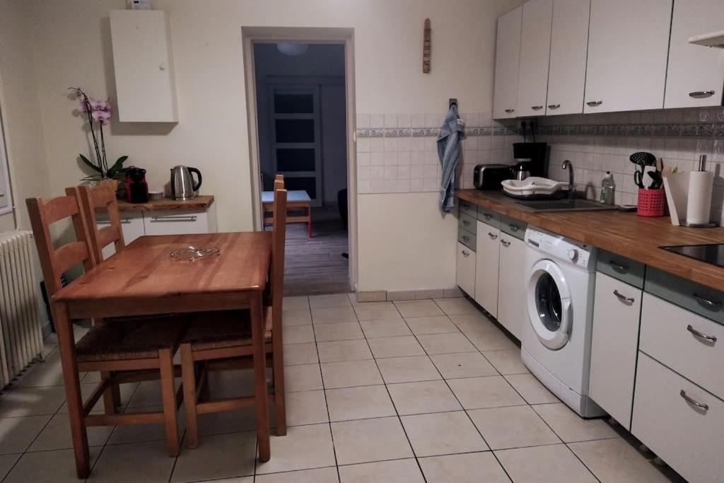Maison Agreable Avec Stationnement Privatif Angoulême Buitenkant foto